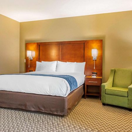 Comfort Suites Burlington Near I-5 Bagian luar foto