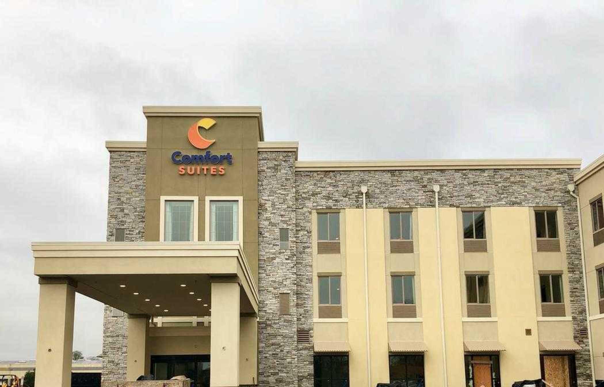 Comfort Suites Burlington Near I-5 Bagian luar foto