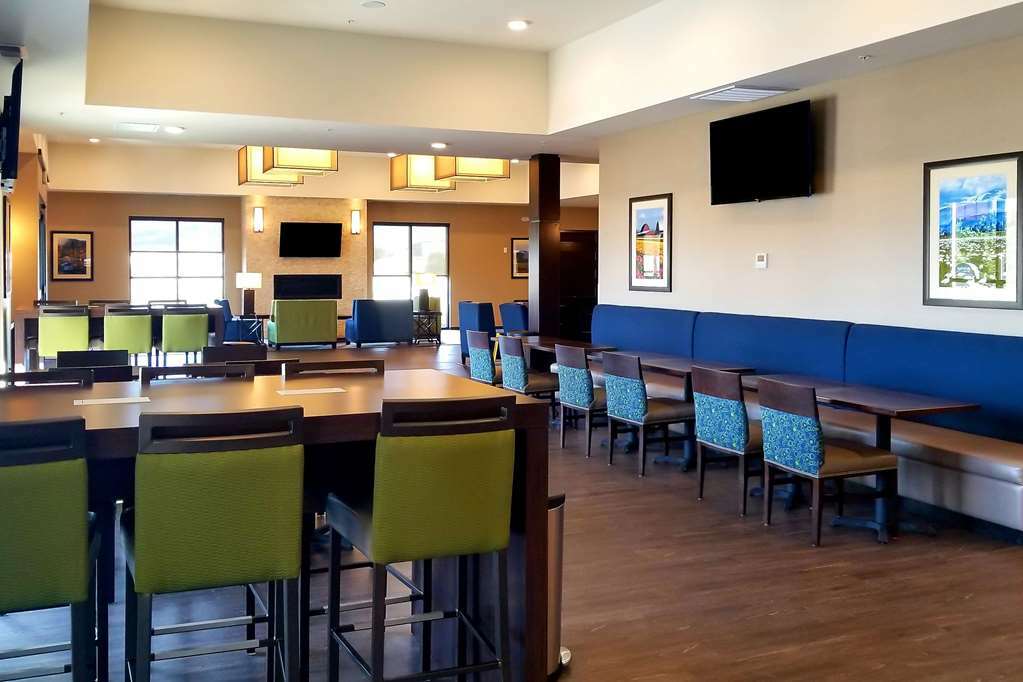 Comfort Suites Burlington Near I-5 Restoran foto