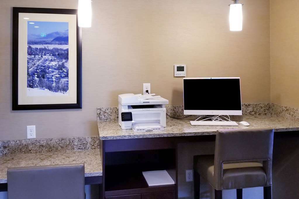 Comfort Suites Burlington Near I-5 Fasilitas foto